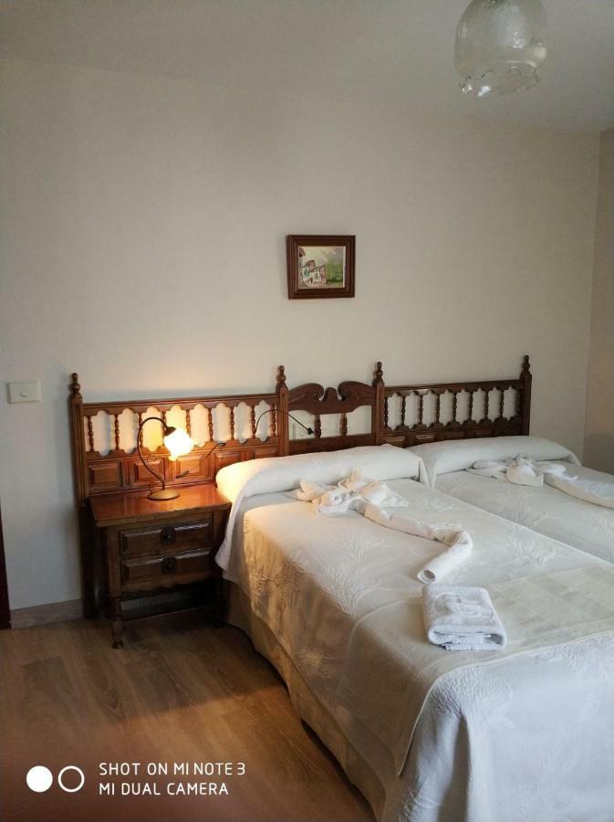 Pension Pura Cuntis Bagian luar foto