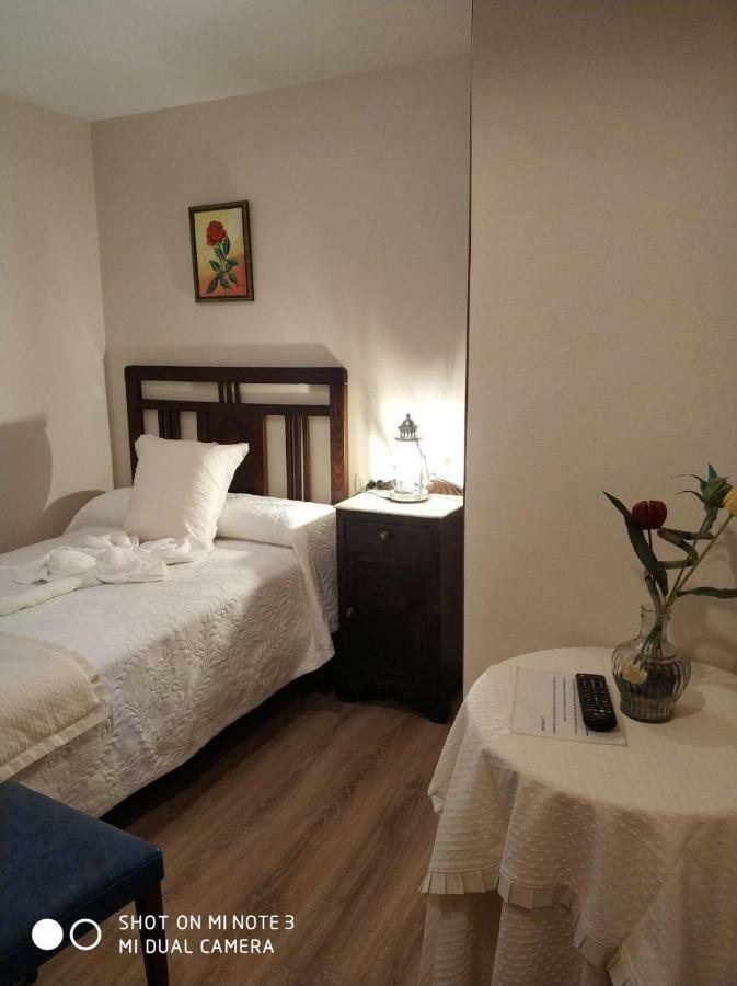 Pension Pura Cuntis Bagian luar foto